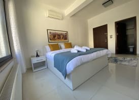 Lemon Tree Residence 4