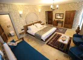 Castle Panorama House 4
