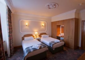 Duke Of Gordon Hotel 4