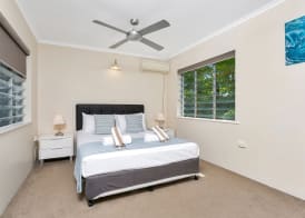 Seascape Holidays at The Queenslander 5