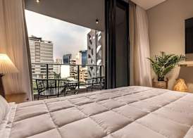 ZENTRUM Residences - By AVA Rentals 4