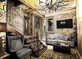 The Cow Hollow Hotel 2