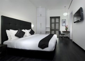 Sapphire Suites 5