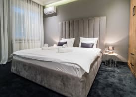 Dj City Vista Luxury Apartments 4