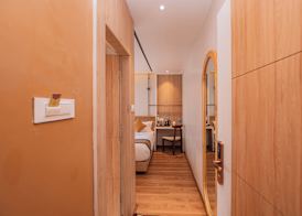 Hotel Vistara 5