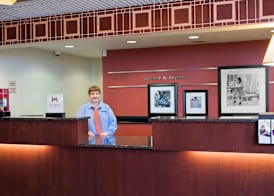 Hampton Inn Seymour 3