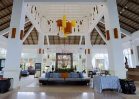 Independence Hotel Resort & Spa 4