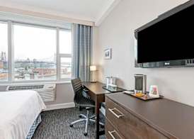 WYNDHAM GARDEN LONG ISLAND CITY 2