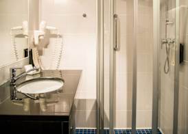 Liva Hotel 4