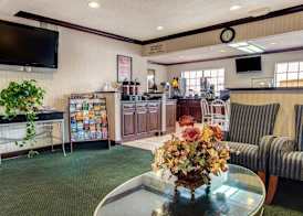 Econo Lodge Inn & Suites El Paso West 4