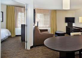 Sonesta Simply Suites Knoxville 3