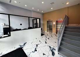Super 8 by Wyndham Brooklyn Fulton Street Broadway Junction 2