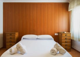 Hostal Casa Antonio by Vivere Stays 5