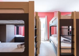 Local Hostel & Suites 4