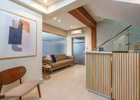 Hotel Stay Here Suites 2
