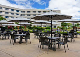 DoubleTree by Hilton Pleasanton at the Club 4