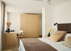 Hotel MET Pamplona 4