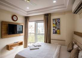M Square Hotel 5