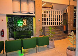 Hostel Mundo Joven Catedral 5
