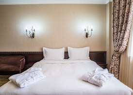 Royal Petrol Hotel 4