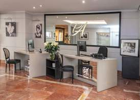 Best Western Premier Le Patio des Artistes Wellness Jacuzzi 3