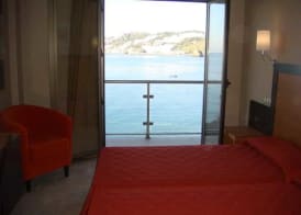 ON ALETA ROOM designed for adults 5
