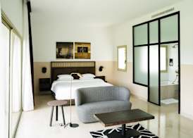 Lepic Villa Hotel 3