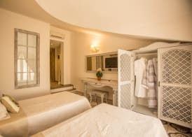S3 Orange Exclusive Hotel 3