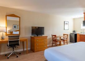 Port Inn and Suites Portsmouth, an Ascend Collection Hotel 5