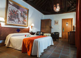 Casa Palacio Pilar del Toro 2