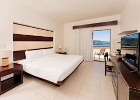Villas Sol Beach Resort 4