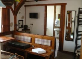 Birchwood Guest Lodge 5