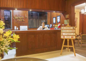 Hotel Manhattan Inn Airport 5