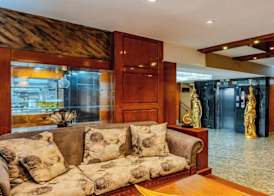Peak Star Hotel 5
