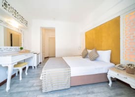 Ata Lagoon Beach Hotel 4