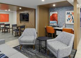 Holiday Inn Express & Suites MARYSVILLE by IHG 5