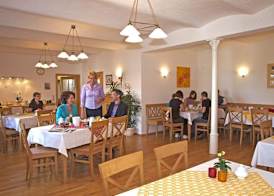Bernhardhof - Pension, Guest-House & Apartments 5