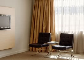 Quality Hotel Ambassador Perth 3