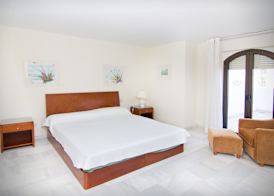 Park Plaza Suites Apartamentos 3