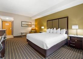 Wingate by Wyndham North East 5
