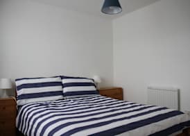 Freshwater Bay Holiday Cottages 5
