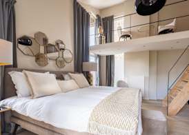 Rooms With A View 5