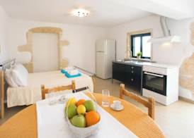 Villa Cretan View with Heated Swimming Pool 3