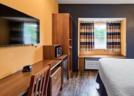 SureStay Plus Hotel by Best Western Keyser 5