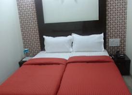 Skyway Inn 2