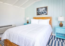 Surf House 3
