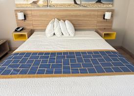 Days Inn by Wyndham Shorter 5