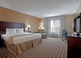 Holiday Inn Express PEMBROKE by IHG 5