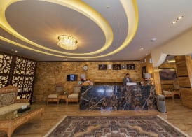 Town Season Hotel 4