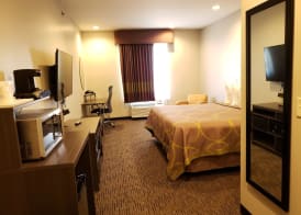 Super 8 by Wyndham St. Louis North 4